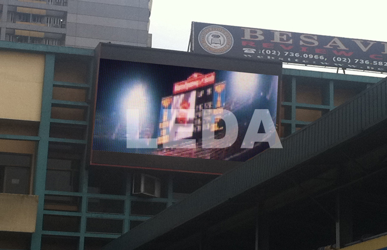 outdoor full-color display screen installed in the Philippines for enhanced visibility and performance.