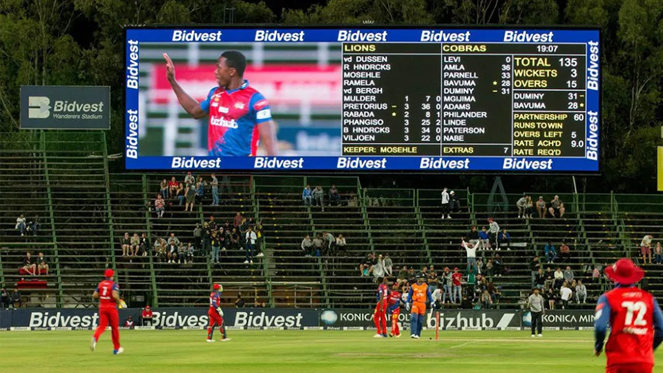 Full-color LED scoreboard displaying real-time scores and game statistics for basketball, volleyball, or table tennis