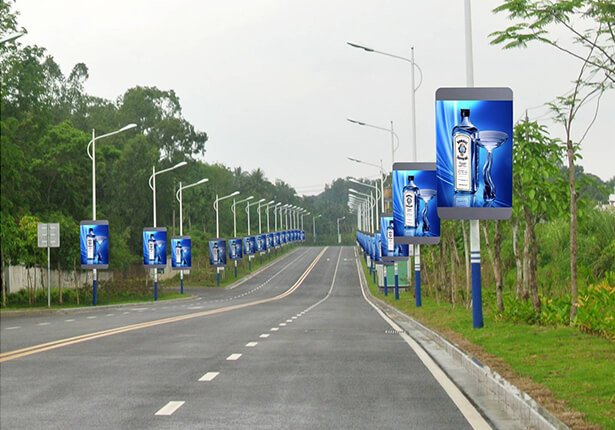 A street light pole LED display integrated with a lamp post, designed for outdoor advertising and smart city solutions.